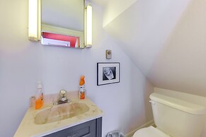 Bayfront Heathsville Home w/ Crabbing Pier!