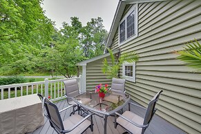 Charming Manheim Cottage w/ On-site Animal Viewing