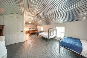 Historical Magnesia Springs Home, Near Kayaking!