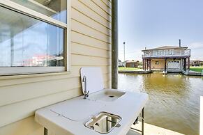 Bayou Bliss: Barataria Waterfront Getaway w/ Dock!