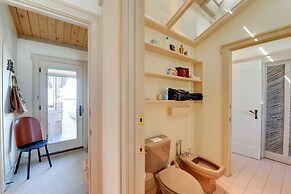 Cora Home w/ Mountain Views - Fishing On-site!