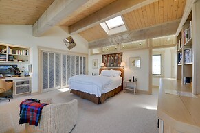 Cora Home w/ Mountain Views - Fishing On-site!