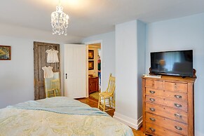 12-acre Vacation Rental in the Berkshires!