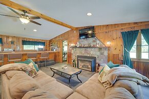 Spacious Winter Retreat w/ River Access + Kayaks!
