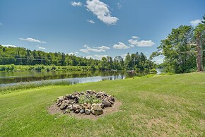 Spacious Winter Retreat w/ River Access + Kayaks!