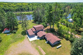 Spacious Winter Retreat w/ River Access + Kayaks!