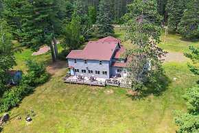 Spacious Winter Retreat w/ River Access + Kayaks!