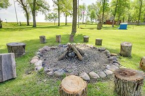 Boat + Fish on Mille Lacs Lake: Walleye Cabin