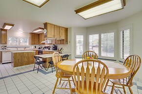 Charming Elko Home w/ Pool Table!