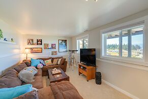 Stunning Home in Coupeville w/ Deck + Beach Access