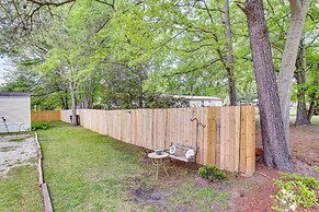 Bonneau Vacation Rental w/ Private Yard!