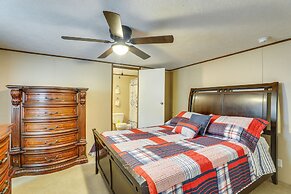Bonneau Vacation Rental w/ Private Yard!