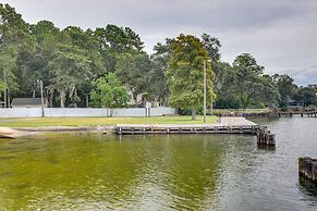 Bonneau Vacation Rental w/ Private Yard!