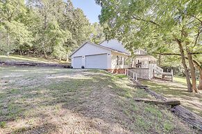 Peaceful Pineville Vacation Rental w/ Grill!
