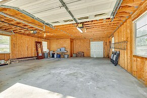 Historic Arab Home: 12 Mi to Guntersville Lake!