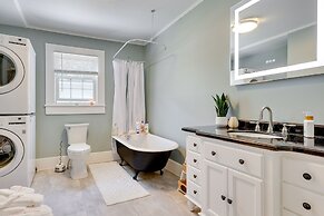 Historic Arab Home: 12 Mi to Guntersville Lake!