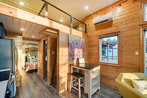 ~ 11 Mi to Lake Whitney: Tree-lined Cabin w/ Deck