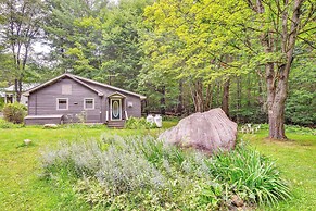 Brantingham Cottage w/ Fire Pit & Forested Views!