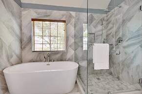 Fort Mitchell Vacation Rental w/ Home Office!