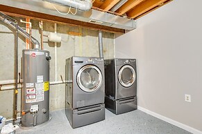 Baltimore Home w/ Deck, 9 Mi to Downtown!