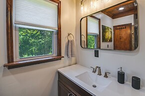 Secluded Campton Cabin w/ Views & Cozy Fireplace!