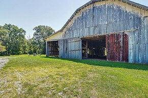 Creek, Trails & Falls! Rural Red River Gorge Cabin
