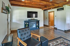 Creek, Trails & Falls! Rural Red River Gorge Cabin