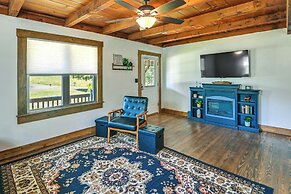 Creek, Trails & Falls! Rural Red River Gorge Cabin