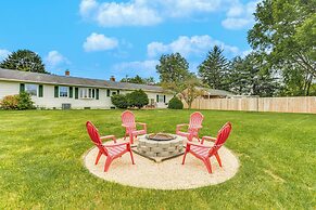 1 Mi to Hersheypark: Home w/ Patio in Hershey!