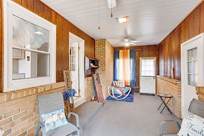 1 Mi to Hersheypark: Home w/ Patio in Hershey!