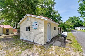 Riverfront Edenton Condo w/ Porch & Boat Ramp!