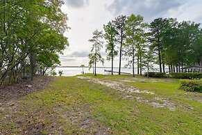 Riverfront Edenton Condo w/ Porch & Boat Ramp!