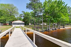 Riverfront Edenton Condo w/ Porch & Boat Ramp!