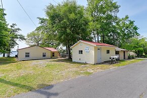 Riverfront Edenton Condo w/ Porch & Boat Ramp!