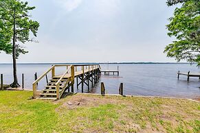 Riverfront Edenton Condo w/ Porch & Boat Ramp!