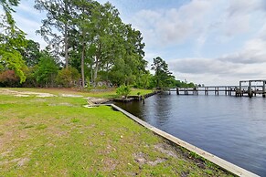 Cozy Edenton Vacation Rental w/ Boat Dock Access!