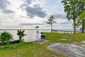 Cozy Edenton Vacation Rental w/ Boat Dock Access!