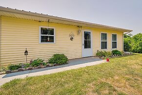 Charming Smiths Grove Home Near Cave Tours!