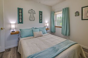 Charming Smiths Grove Home Near Cave Tours!