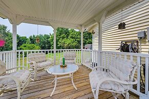 Charming Smiths Grove Home Near Cave Tours!