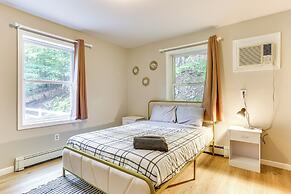 Cozy Dingmans Ferry Home w/ Grill, Near Waterfalls