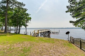 Riverfront Edenton Condo w/ Porch & Water Views!