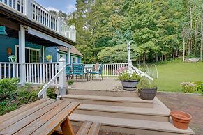 Pittsfield Home w/ Deck - 12 Mi to Jiminy Peak!