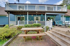 Pittsfield Home w/ Deck - 12 Mi to Jiminy Peak!
