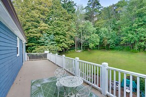 Pittsfield Home w/ Deck - 12 Mi to Jiminy Peak!