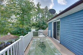 Pittsfield Home w/ Deck - 12 Mi to Jiminy Peak!