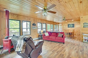 Lakefront Wisconsin Home - Deck, Fire Pit & Kayaks