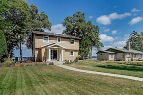 Lakefront Chippewa Falls Haven w/ Private Deck!