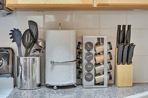 Eloy Retreat w/ Pool Access + Central A/c!