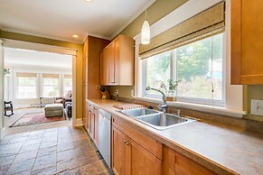 Cozy Michigan Retreat w/ Deck & Gas Grill!